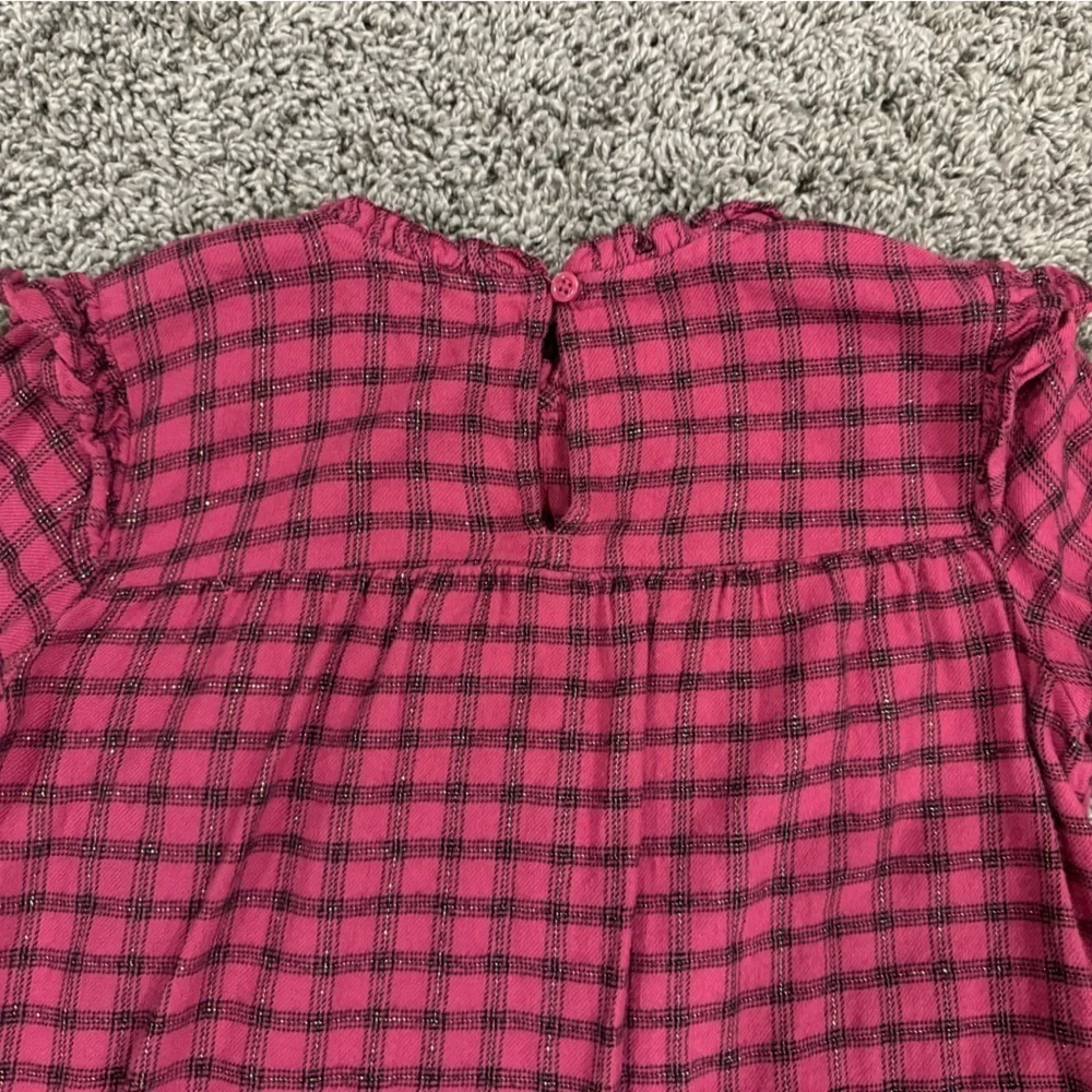 5/$25 GAP girls plaid shirt, size medium 8-9